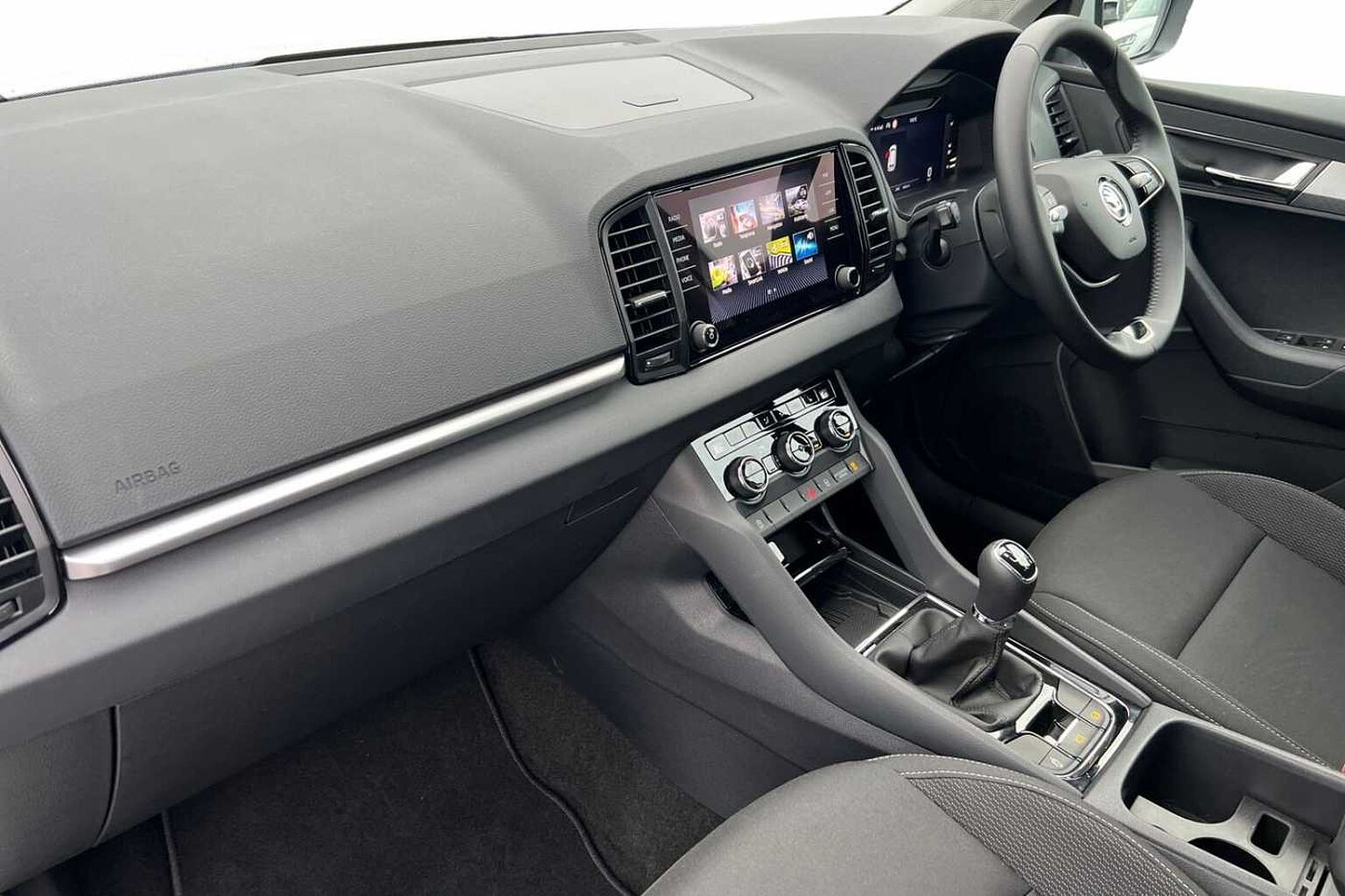 SKODA Karoq SUV 1.0 TSI (116ps) SE Drive