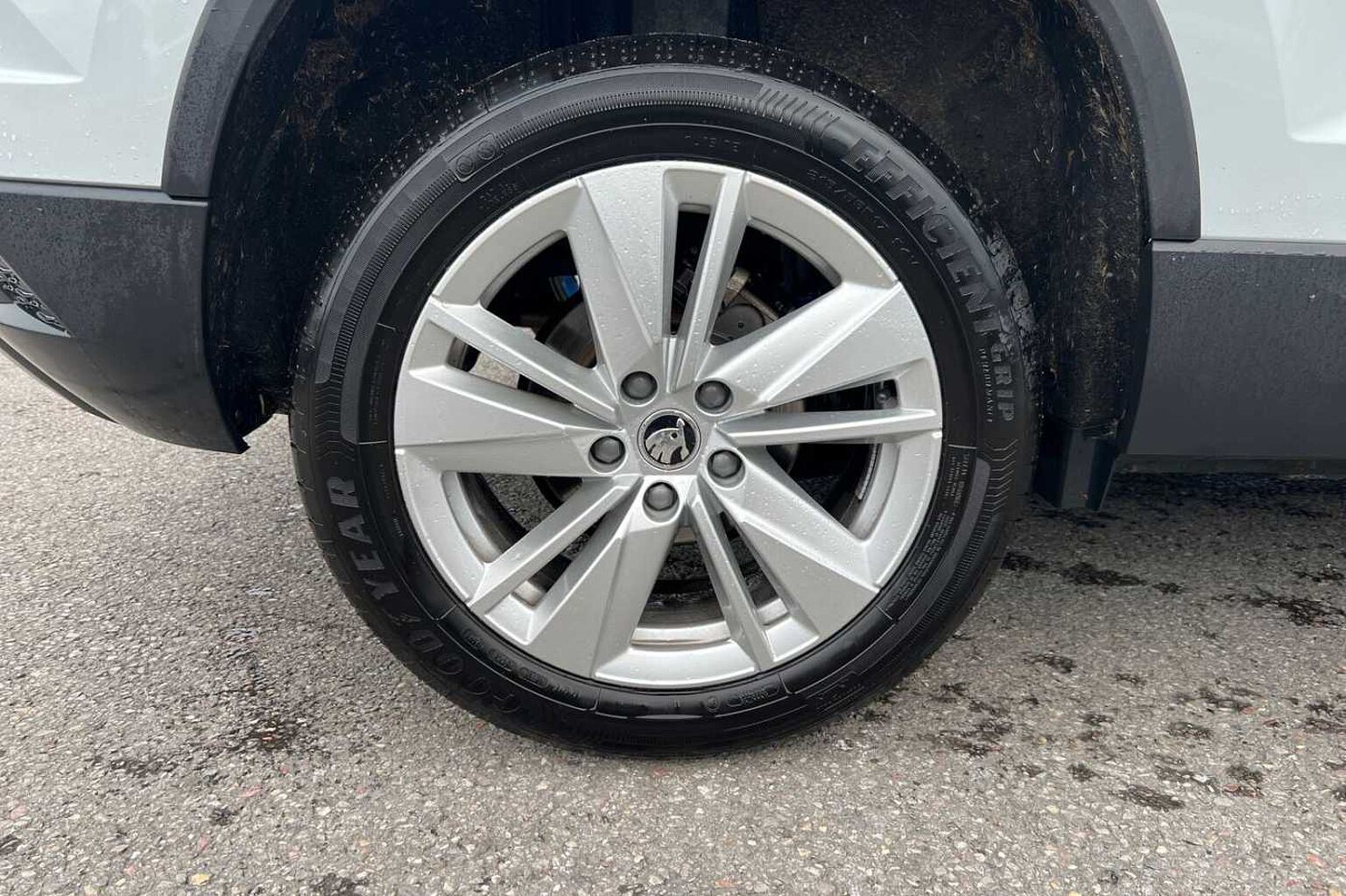 SKODA Karoq SUV 1.0 TSI (116ps) SE Drive