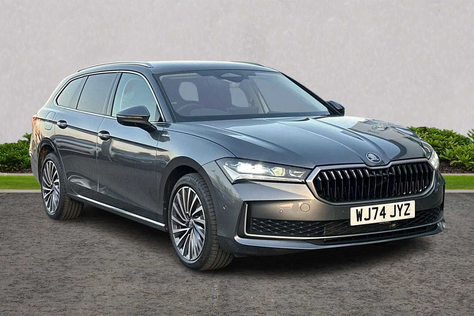 SKODA Superb 2.0TDI (193ps) 4X4 Laurin & Klement DSG