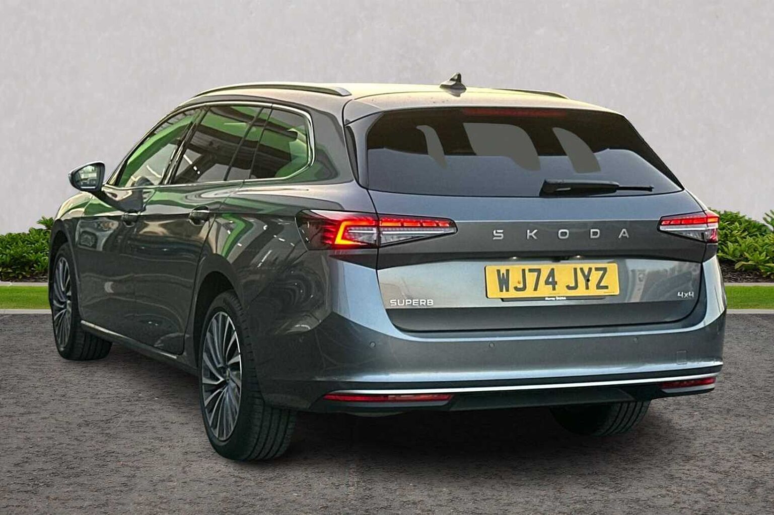 SKODA Superb 2.0TDI (193ps) 4X4 Laurin & Klement DSG